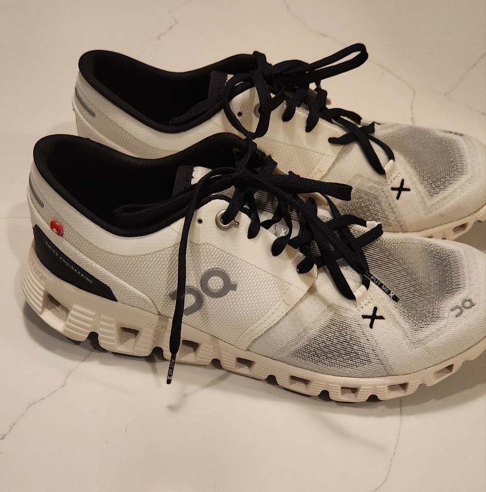 COPY - Women's On Cloud X 3 Running Shoes- sz8- brand new